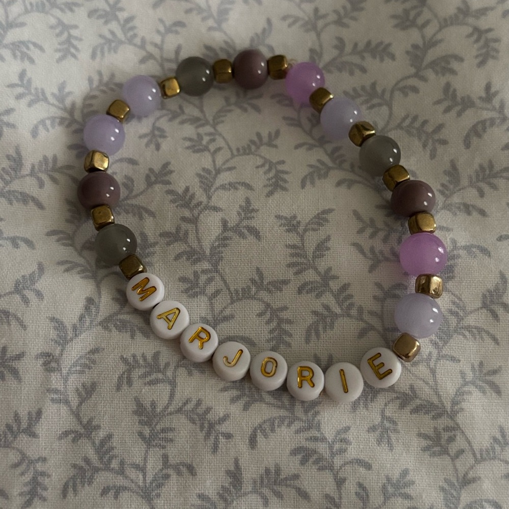 Taylor Swift Marjorie friendship bracelet
